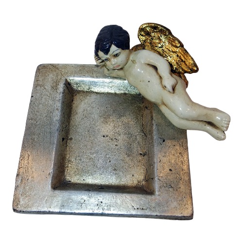 Ángel Recostado En Plato